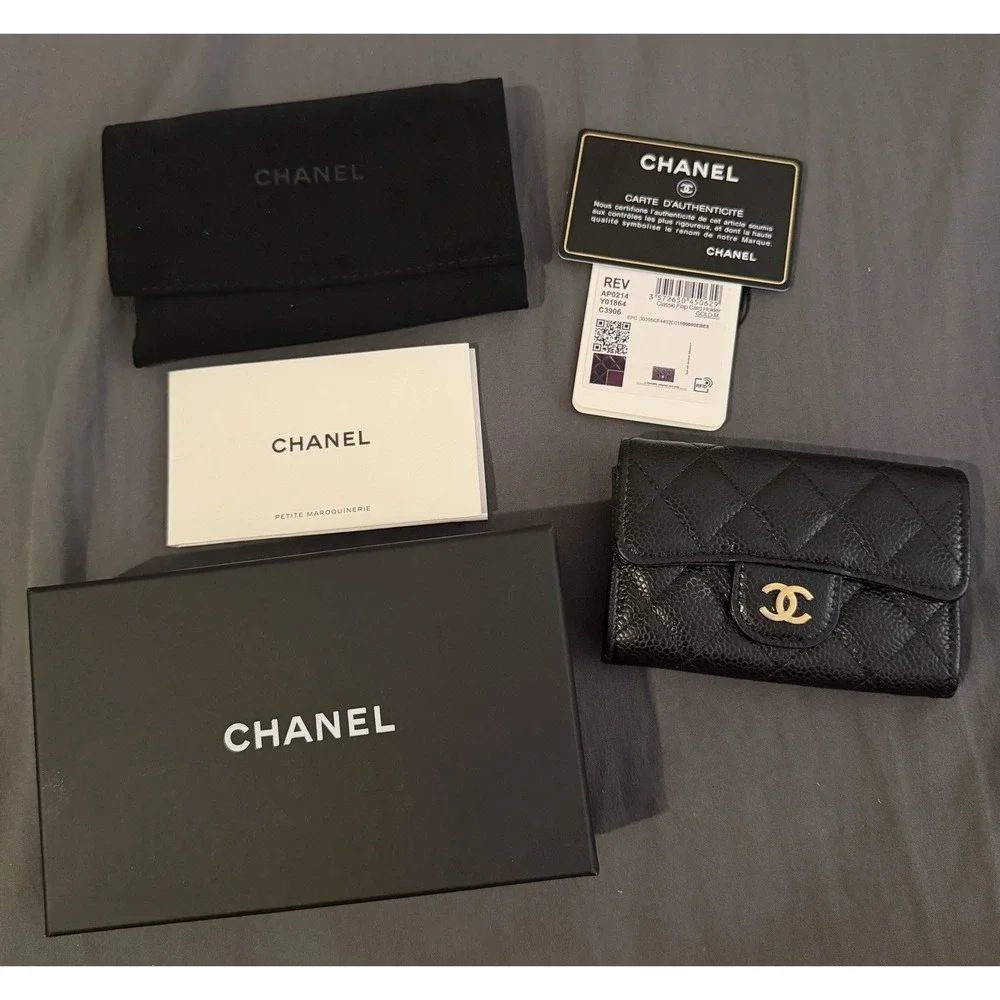 CHANEL Caviar Quilted Flap Card Holder Wallet Black Gold CC